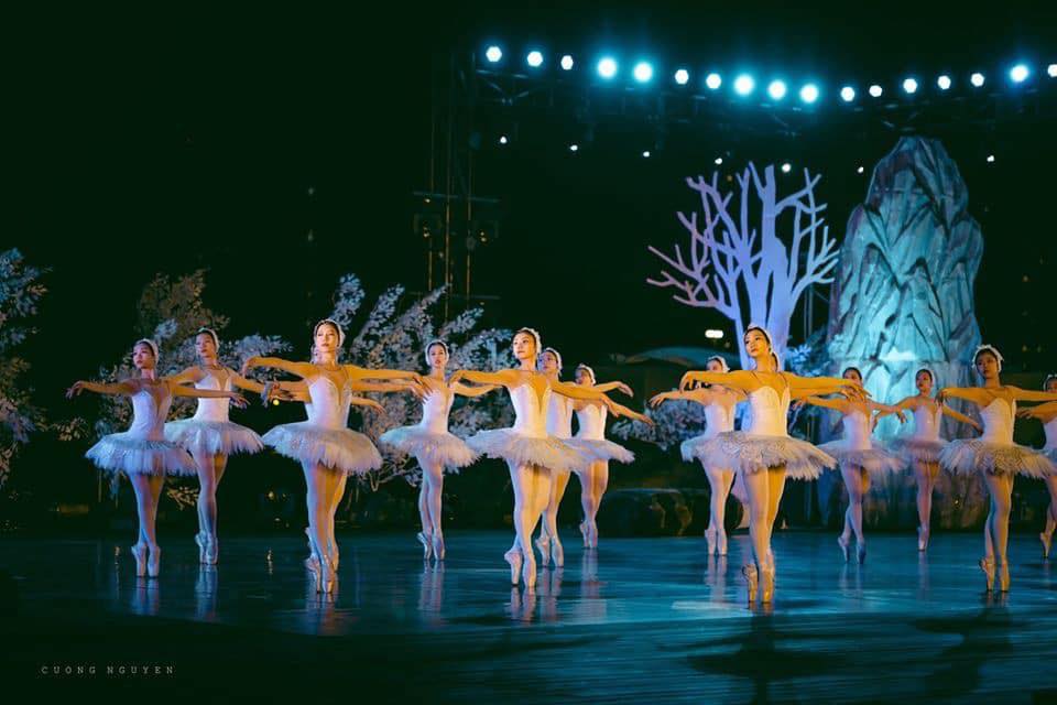 Tuyệt phẩm ballet Hồ Thiên Nga trình diễn tại Ecopark
