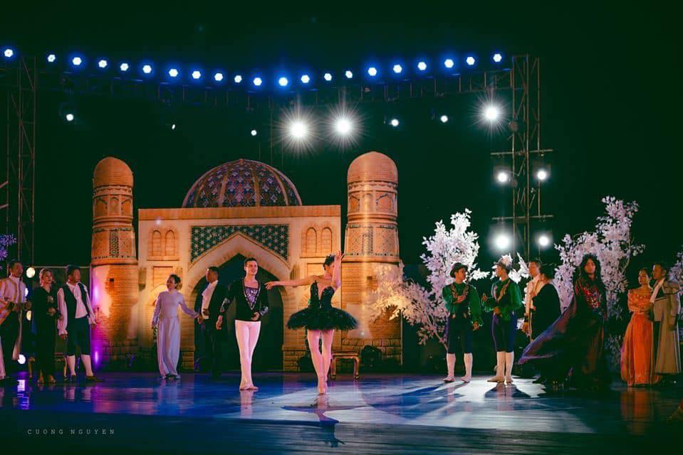 Tuyệt phẩm ballet Hồ Thiên Nga trình diễn tại Ecopark