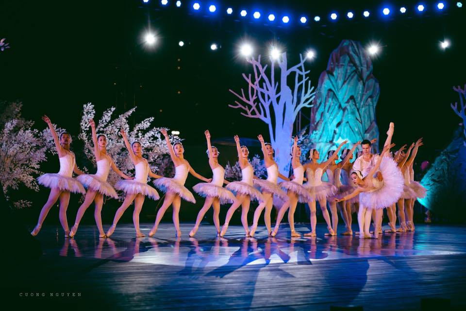 Tuyệt phẩm ballet Hồ Thiên Nga trình diễn tại Ecopark